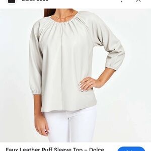 Dolce Cabo Light Gray Puff Sleeve Blouse